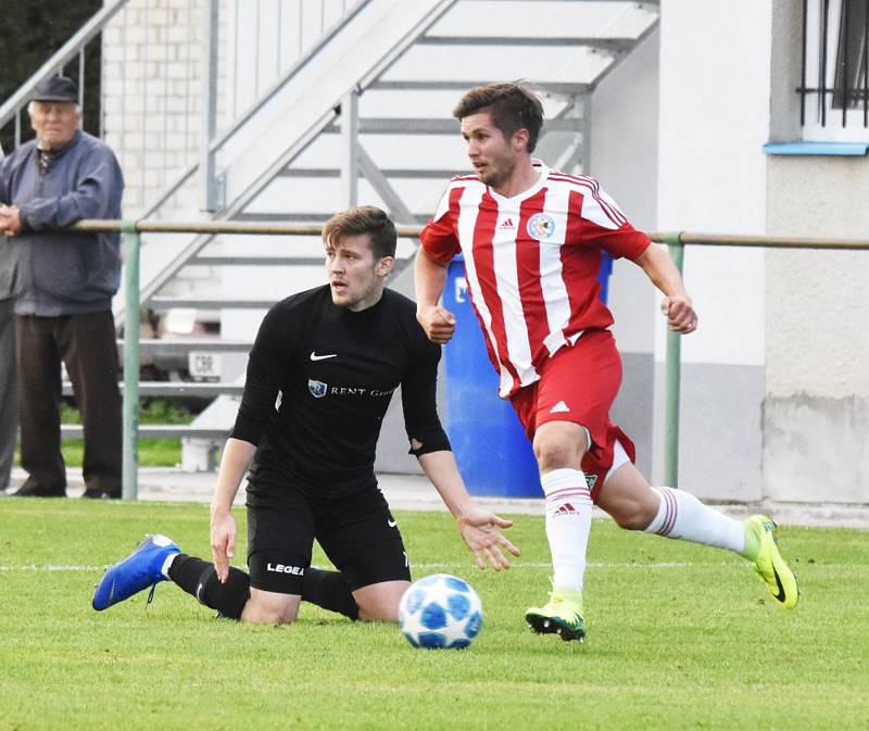 Fotbalový přebor kraje: Olešník - Blatná 4:1.