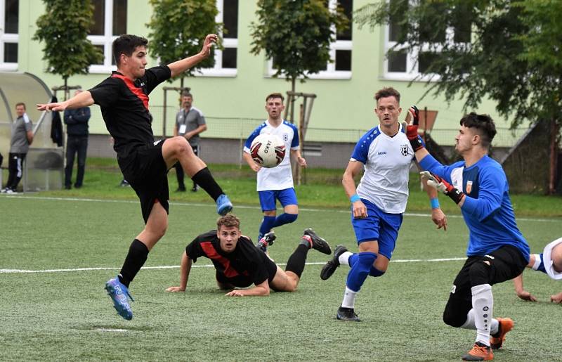 Fotbalový KP: Junior Strakonice - AL-KO Semice 2:2 (0:1).