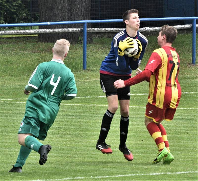 Starší dorost Junioru porazil Sedlčany 3:0.