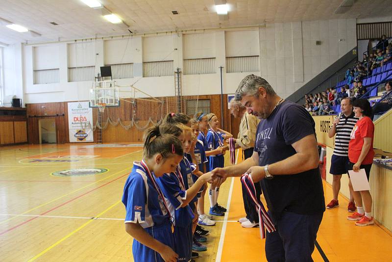 Superfinále zakončilo ročník Školské ligy v basketbale.