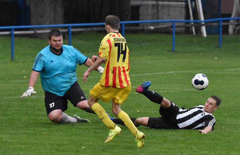 Fotbalisté Junioru Strakonice porazili Bavorovice 2:0, oba góly byly z penalt.