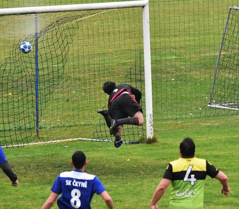 Fotbalová I.B třída: Osek - Čkyně 3:4.