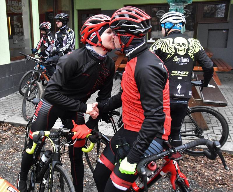 Strakoničtí cyklisté vítali Nový rok vyjížďkou.