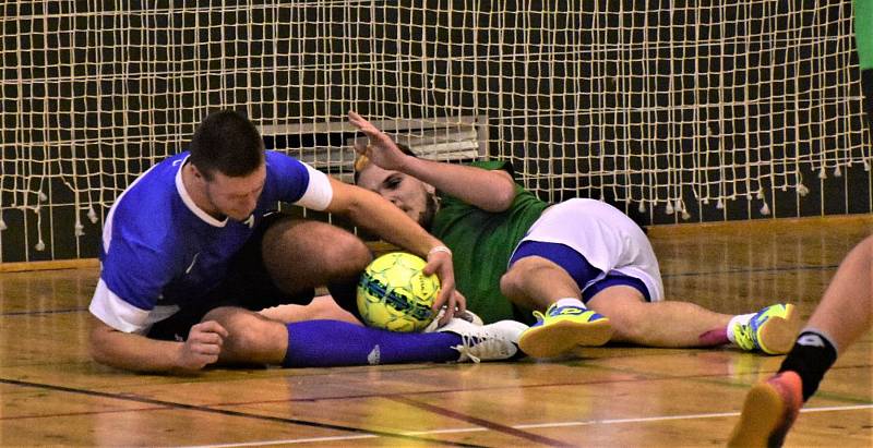 Vodňanská liga: Se-šlost - Sokolská louka 3:4.