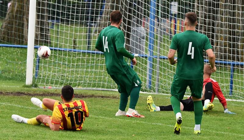 Přípravný fotbal: Junior Strakonice - Tatran Prachatice B 6:2.