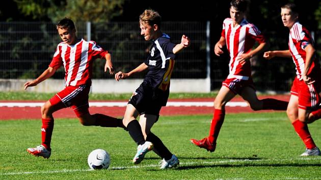 Česká divize žáků U15: Junior Strakonice - Petřín Plzeň 1:4 (0:3).