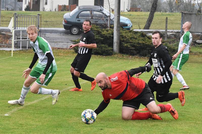 Fotbalová I.B třída: Střelské Hoštice - Volyně 3:0.