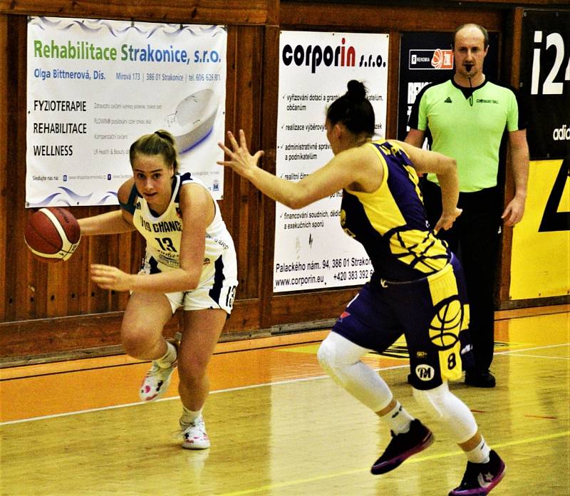 Renomia ŽBL: BK Strakonice - Slovanka 64:79.