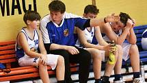 Vánoční turnaj U12: BK Strakonice - SBK Strakonice 74:12.