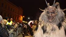 V plné parádě se předvedli Krampus Čerti ze severu, z Prahy, Tábora, Vodňan, skupina Čerti.cz a z Amstettner Hoh'n Teufe'n.