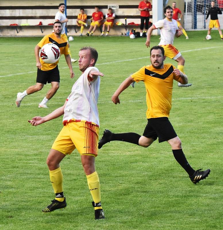 Přípravný fotbal: Junior Strakonice - Vacov 6:1.