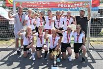 Starší žákyně HBC Strakonice ovládly turnaj v Lázních Kynžvart.