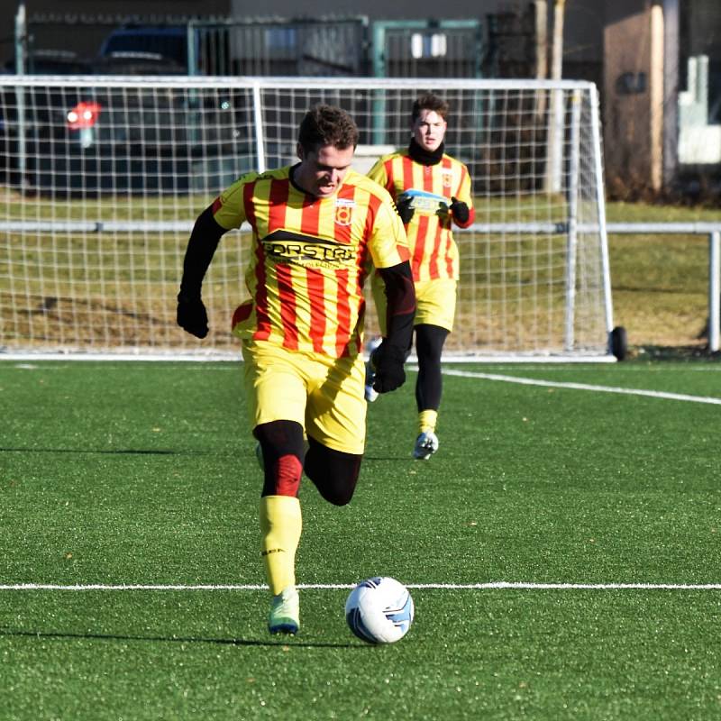 Přípravný fotbal: Junior Strakonice - Nepomuk 6:2 (4:0).