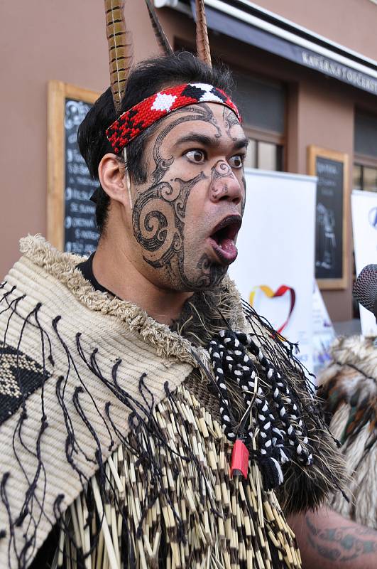 Taneční a hudební skupina z Nového Zélandu Whakaari Rotorua