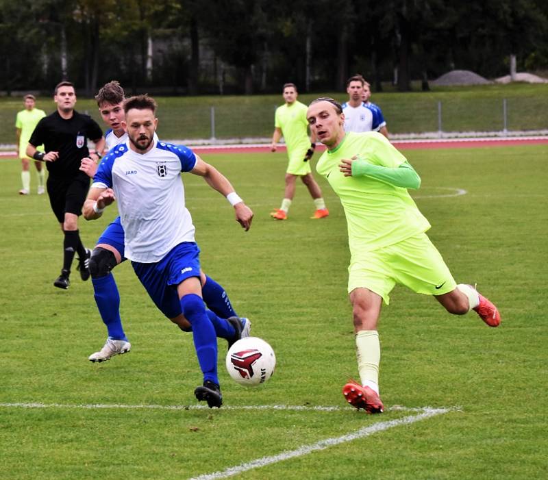 Fotbalový KP: Junior Strakonice - TJ Osek 1:1 (0:0).