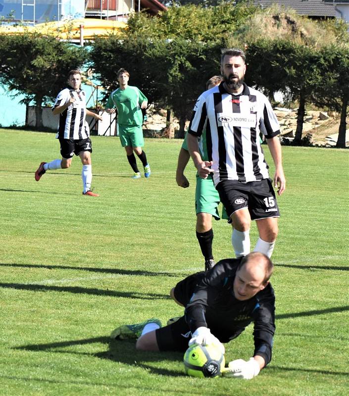 Fotbalová I.B třída: Dražejov - Prachatice B 5:0.