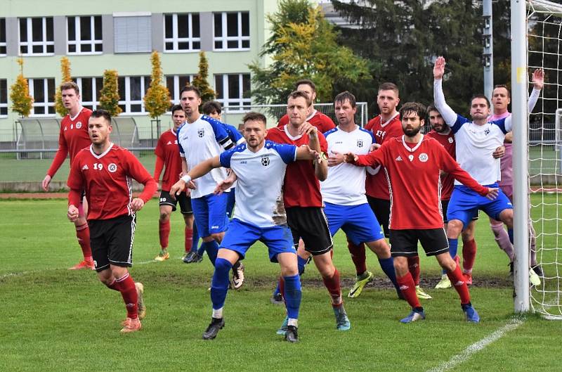 Fotbalový KP: Junior Straonice - Trhové Sviny 6:1 (4:1).