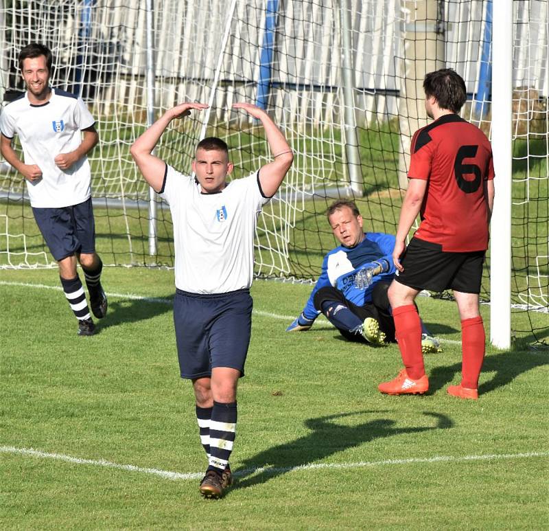 Finále okresního poháru: Drahonice - Mnichov 4:0.