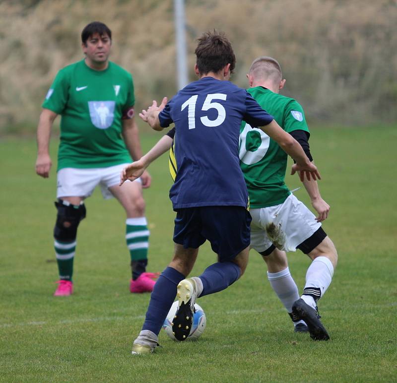 III. třída Strakonicka: Cehnice B - Bavorov B 7:4 (5:2).