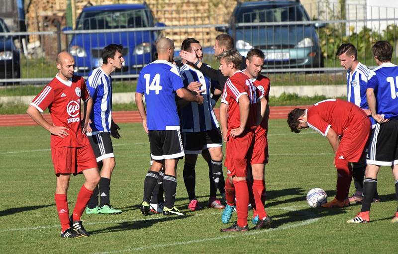 Fotbalový KP: Blatná - Hluboká 1:1 (0:0). Foto: Jan Škrle