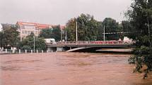 Velká voda spláchla v roce 2002 i České Budějovice