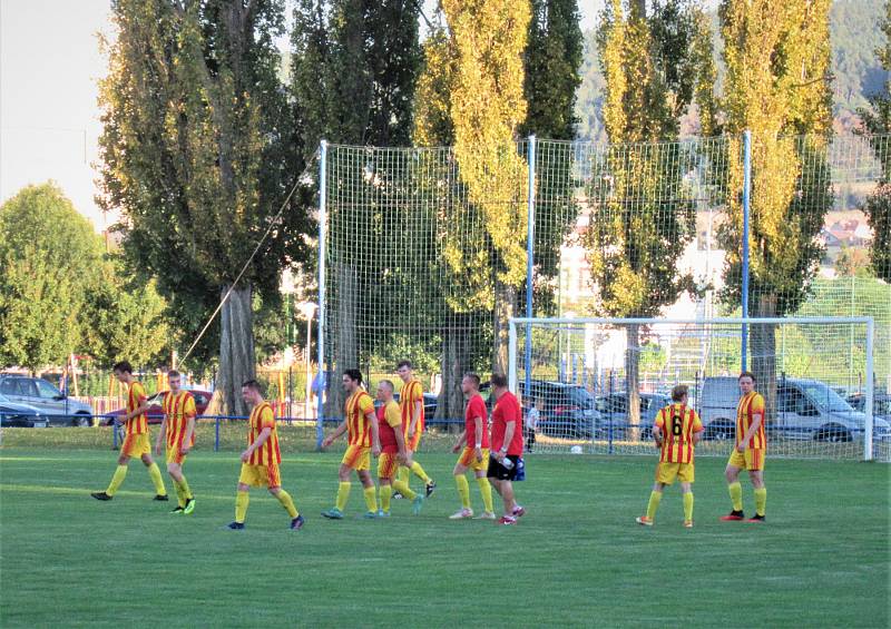 Junior porazil Týn 5:1.