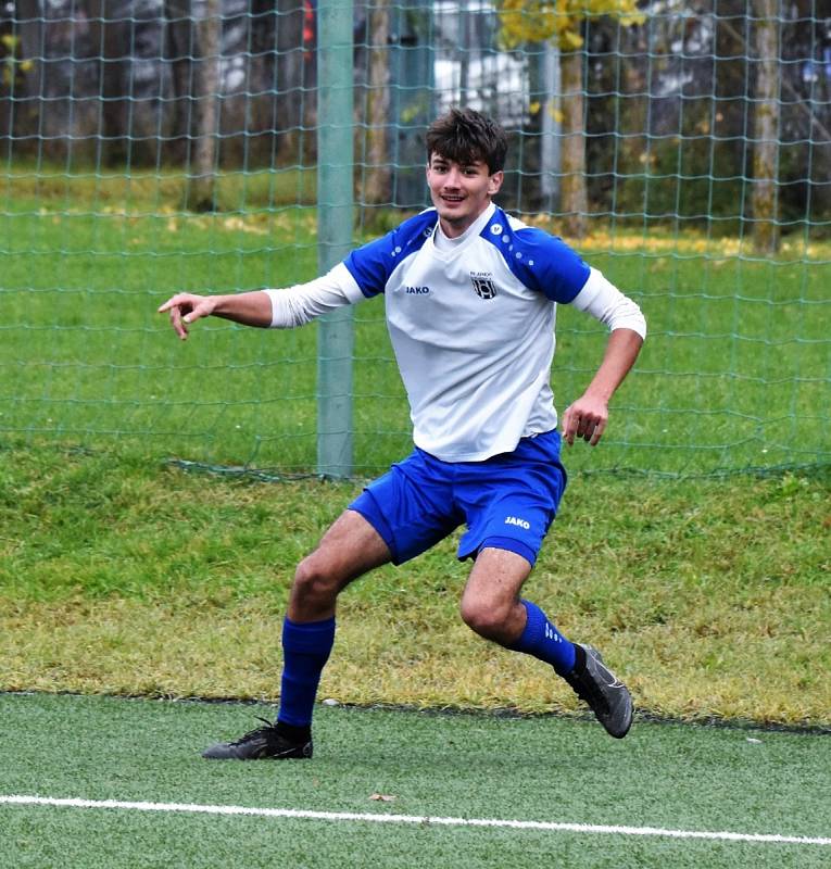 Fotbalový KP: Junior Strakonice - Jindřichův Hradec 3:6 (2:3).