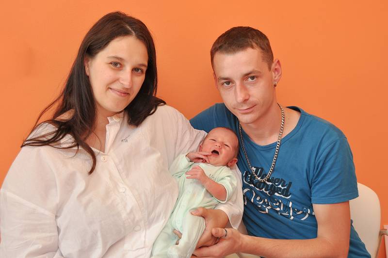 Karel Čada z Vimperku. Kája se narodil 21. června 2019 v 9 hodin a 34 minut a jeho porodní váha byla 3260 gramů. Karlík je prvorozený.