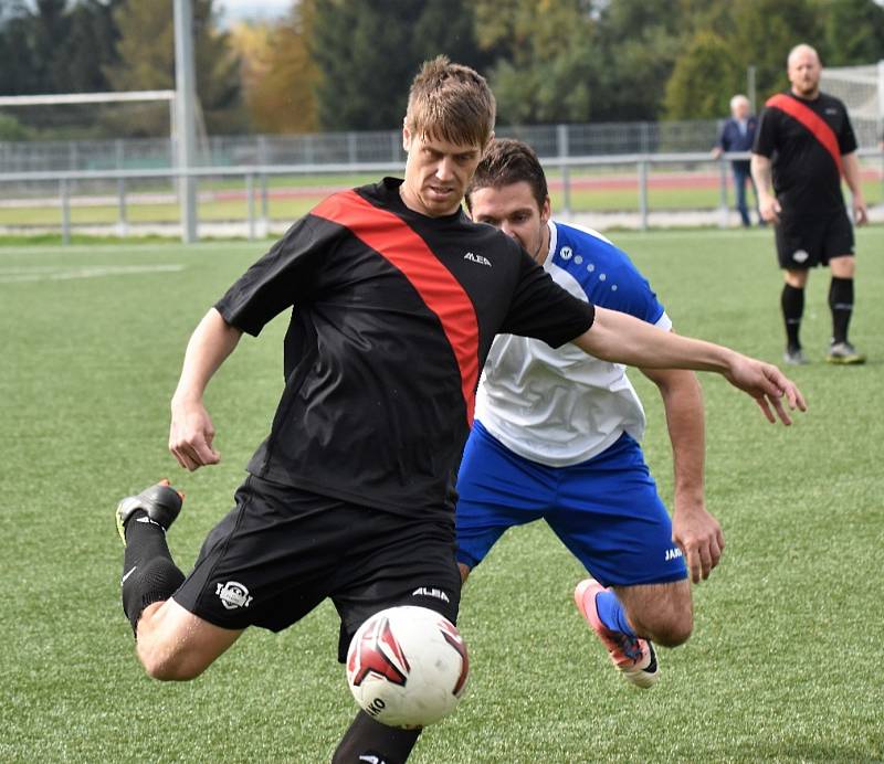 Fotbalový KP: Junior Strakonice - AL-KO Semice 2:2 (0:1).