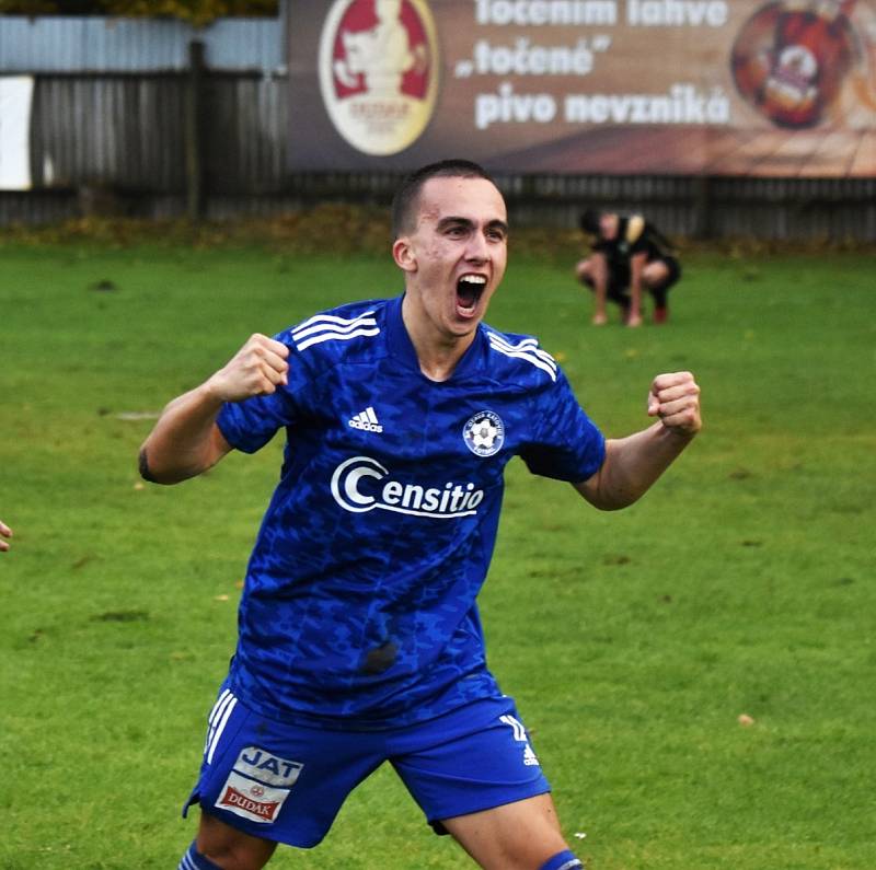 Fotbalvá divize: Otava Katovice - Slavoj Český Krumlov 2:1 (1:0).