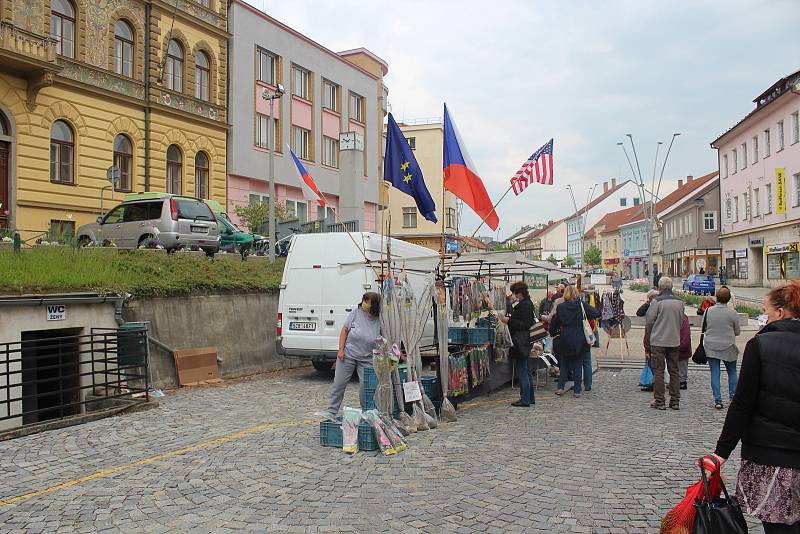 Farmářské trhy ve Strakonicích 15. května.