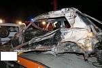Ve čtvrtek večer se stala u Dolního Poříčí na Strakonicku tragická dopravní nehoda, při které zemřel řidič osobního vozidla tovární značky VW Golf.  Foto: Policie ČR