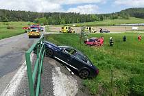 Mezi obcemi Malenice a Zlešice na Strakonicku se střetla dvě osobní auta.