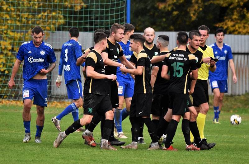 Fotbalvá divize: Otava Katovice - Slavoj Český Krumlov 2:1 (1:0).