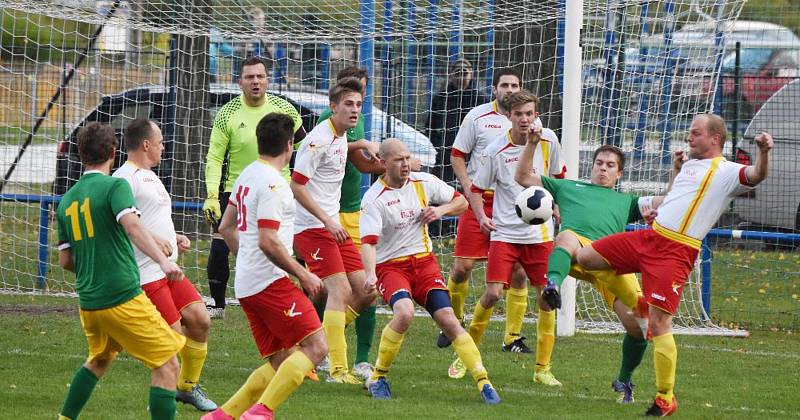 Fotbalisté Junioru Strakonice doma v derby porazili Prachatice 2:0.