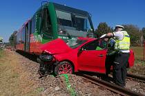 Srážka auta s osobním vlakem v Přechovicích u Volyně na Strakonicku. Došlo k ní 9. září 2021.
