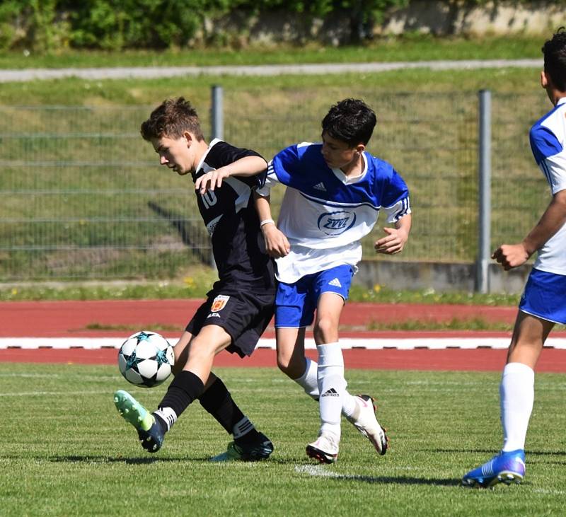 KP starších žáků: Junior Strakonice - Milevsko 5:3 (1:2).