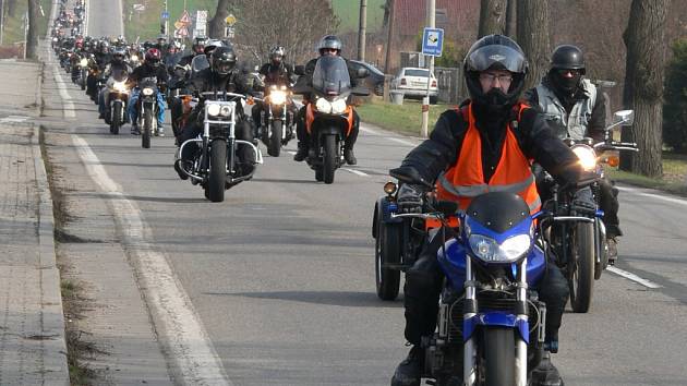 Zahájení motorkářské sezony v Novém Dražejově.