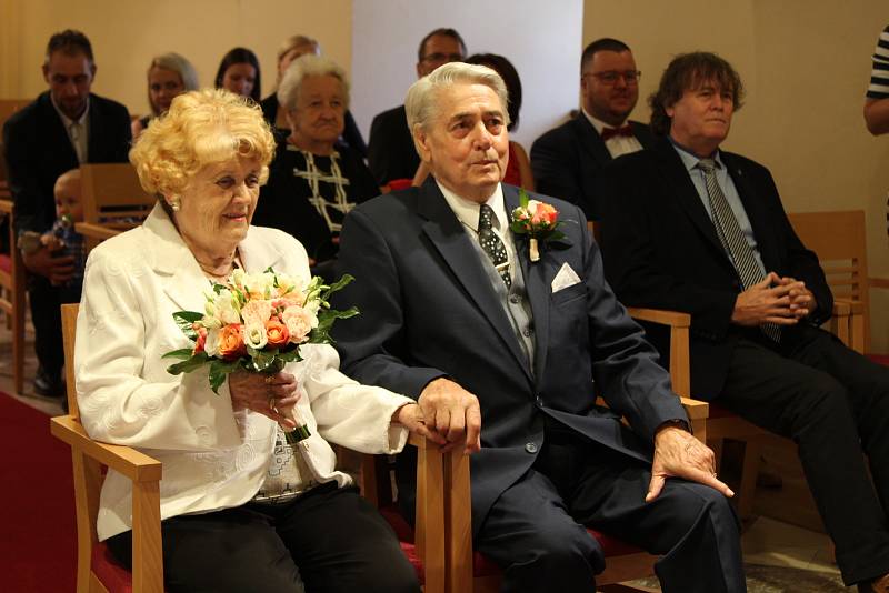 Manželé Anna a František Pejchalovi slavili 65 let společného manželství.
