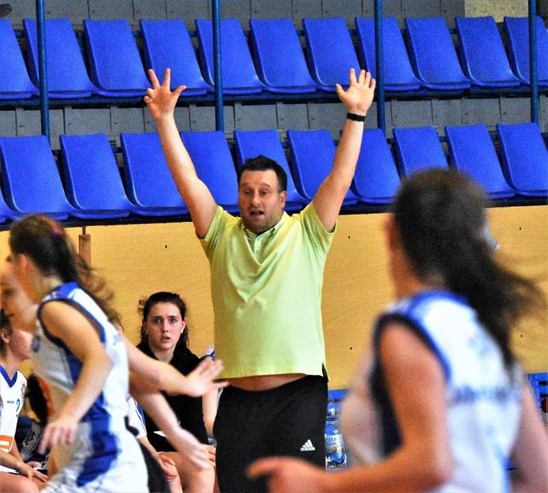 Strakonické basketbalistky U15 se přiblížily účasti na MČR. Ilustrační foto.