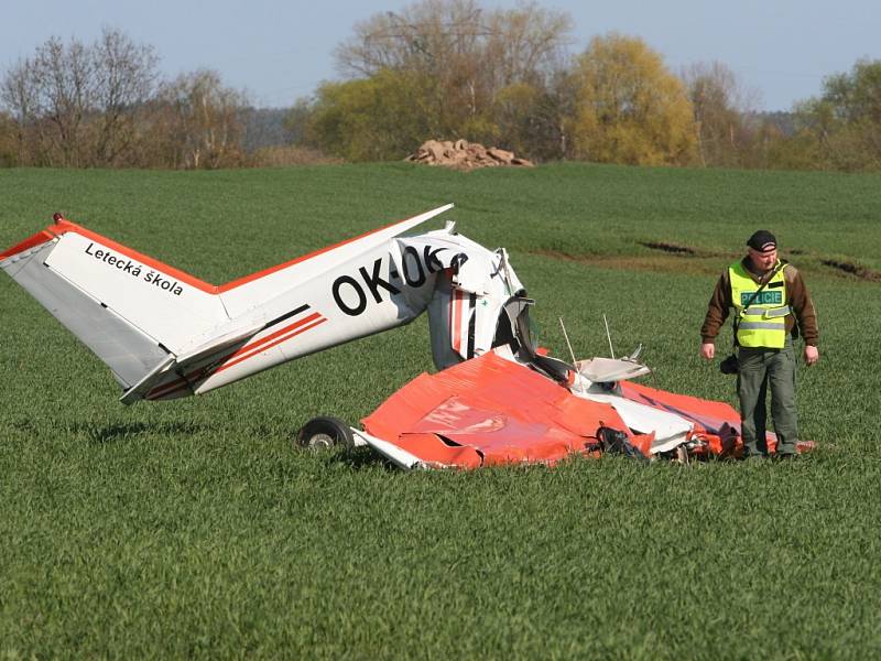 Tragédie u Chrášťovic. Zemřel pilot.