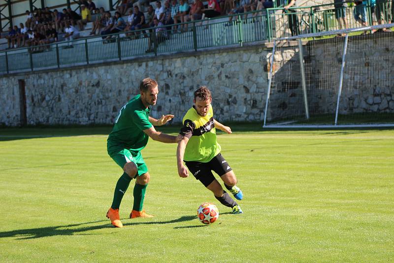 Fotbalový KP: Lažiště - Osek 1:4.