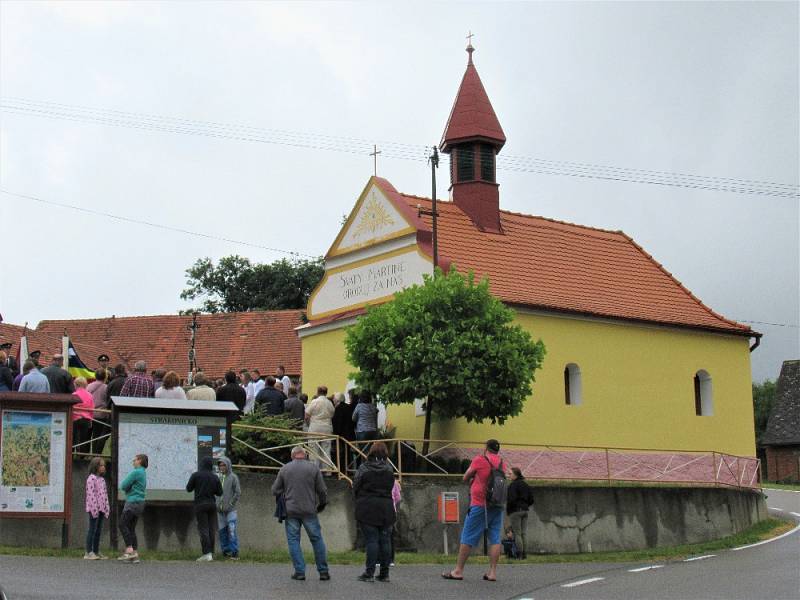 Krejnice leží v předhůří Šumavy 18 km od Strakonic.