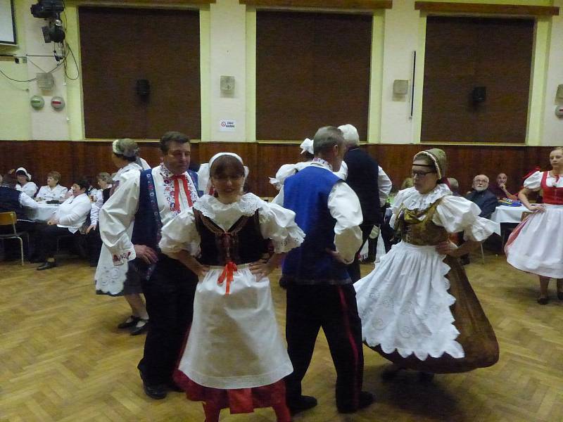 Baráčníci v Radomyšli měli ples.