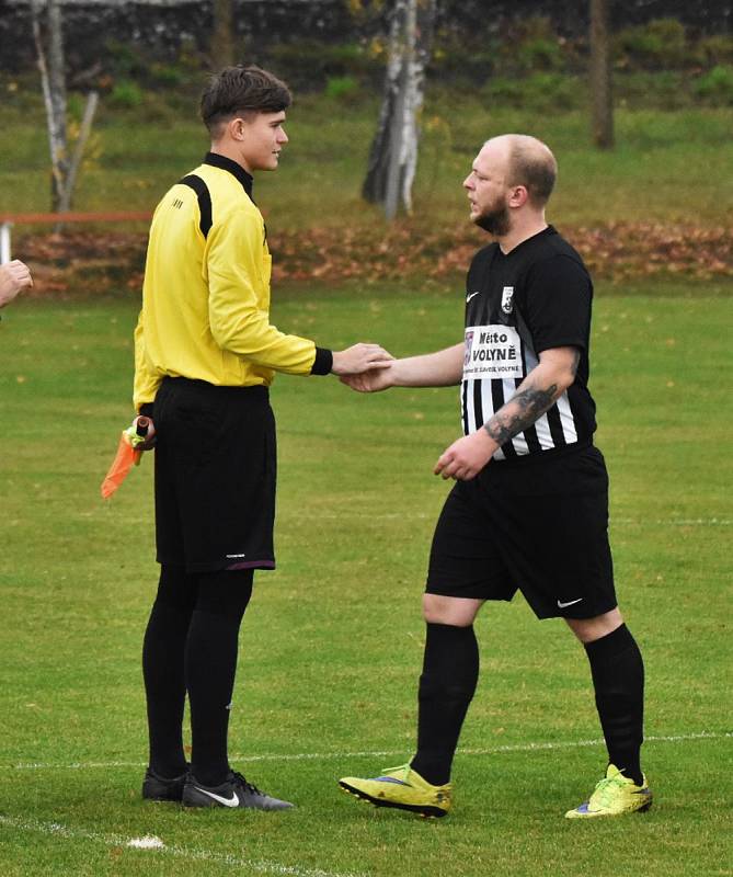 Fotbalová I.B třída: Střelské Hoštice - Volyně 3:0.