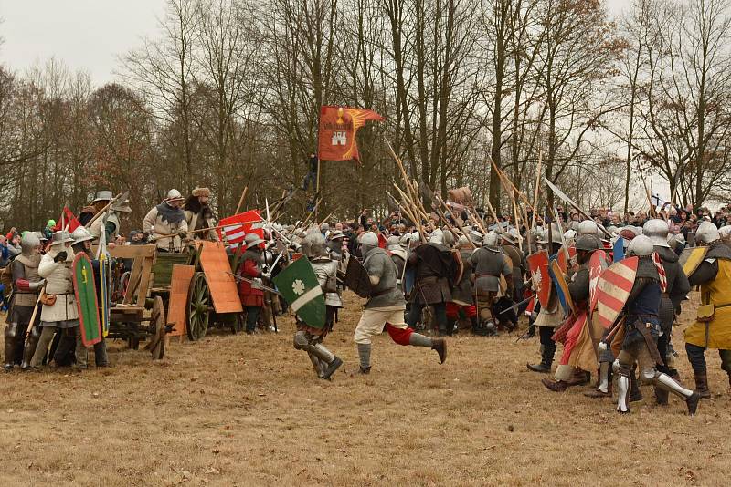 Akce se zúčastnilo 150 bojovníků, osm koní a tři a půl tisíce diváků.