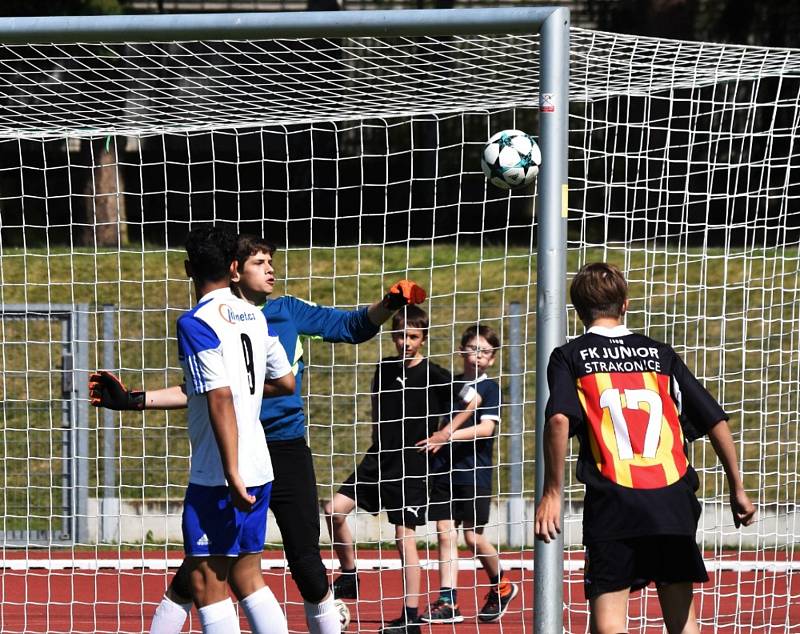 KP starších žáků: Junior Strakonice - Milevsko 5:3 (1:2).