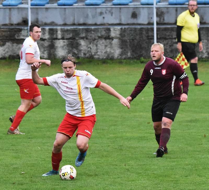 Fotbalový OP Strakonicka: Junior B - Štěkeň 4:1.