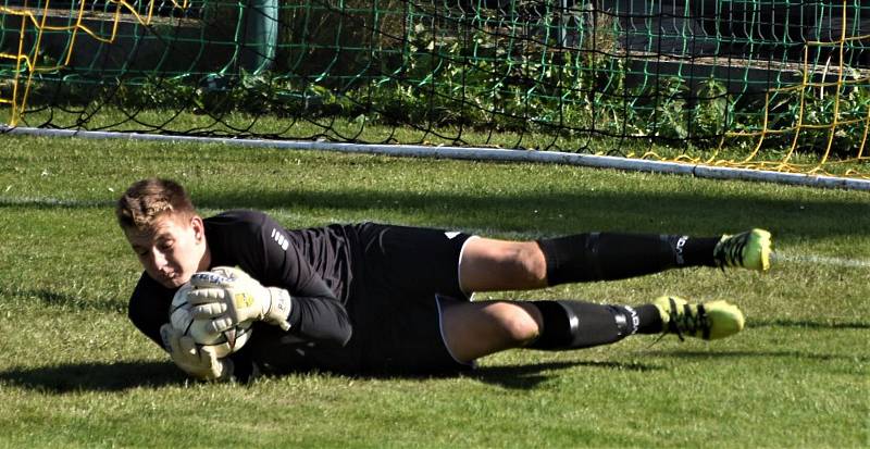 Fotbalová B třída: Osek B - Stachy 3:1.