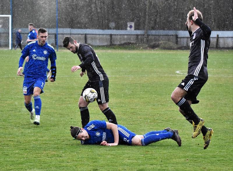 Fotbalová divize: Otava Katovice - Spartak Soběslav 1:0 (1:0).